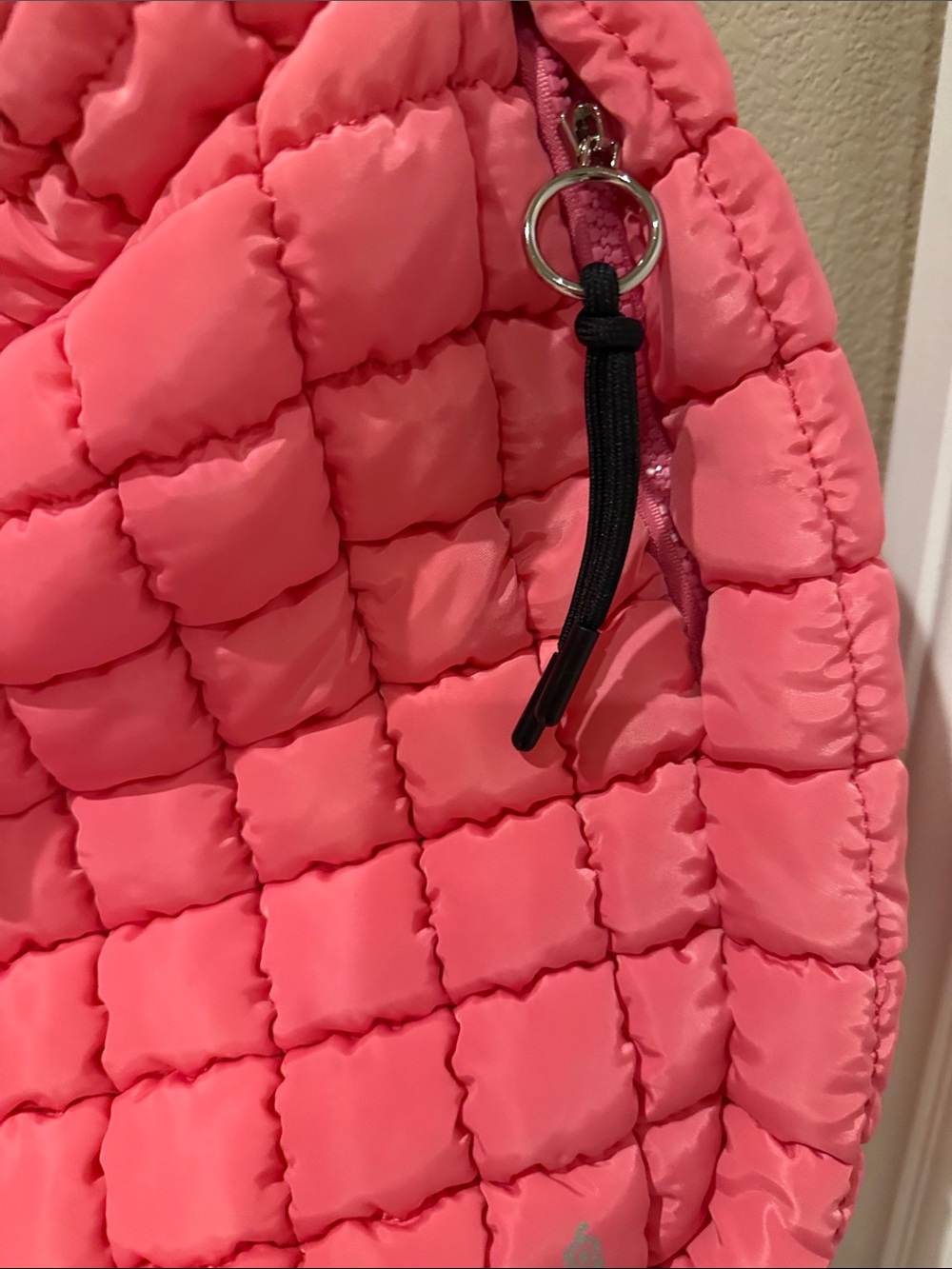 Free people movement Quilted Pink Shoulder Bag –bubble gum - Picture 5 of 12